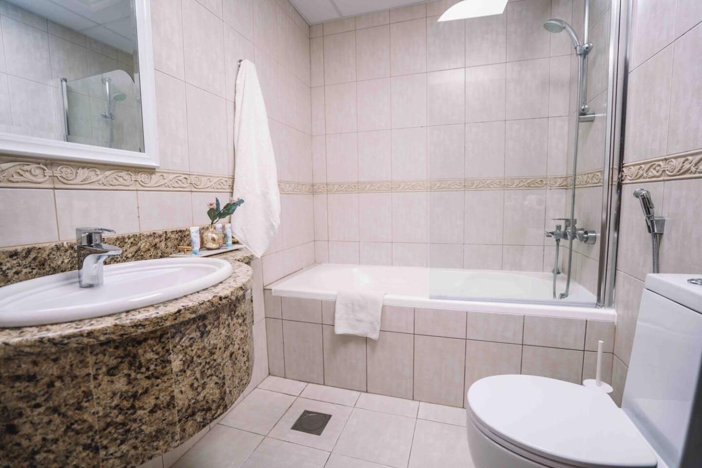 Sea & Palm View Elegant 1 Bedroom Apartment Dubai Ngoại thất bức ảnh